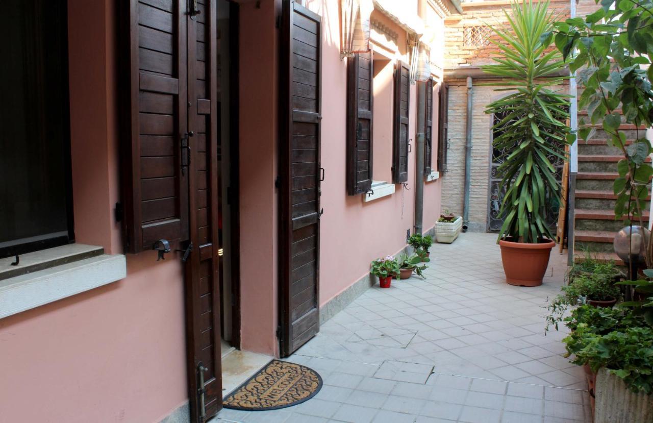 Porta Del Carmine Bed and Breakfast Comacchio Eksteriør billede